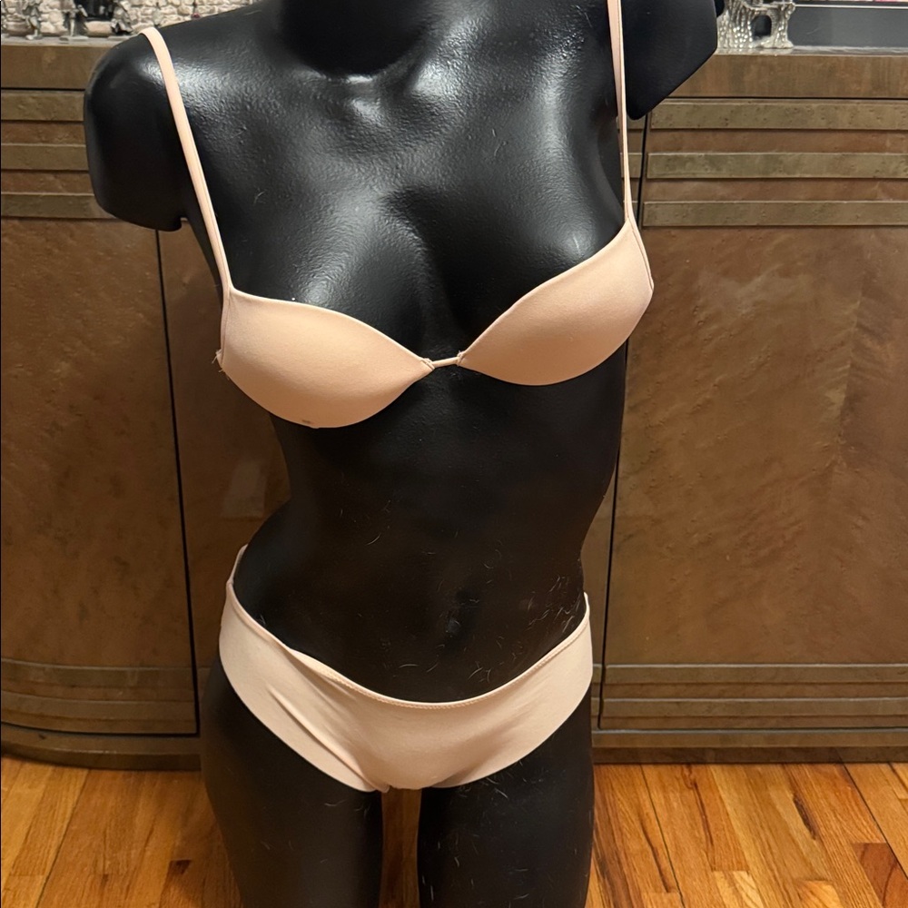 Elegant Cream Lace Trim Bra and Panty Set